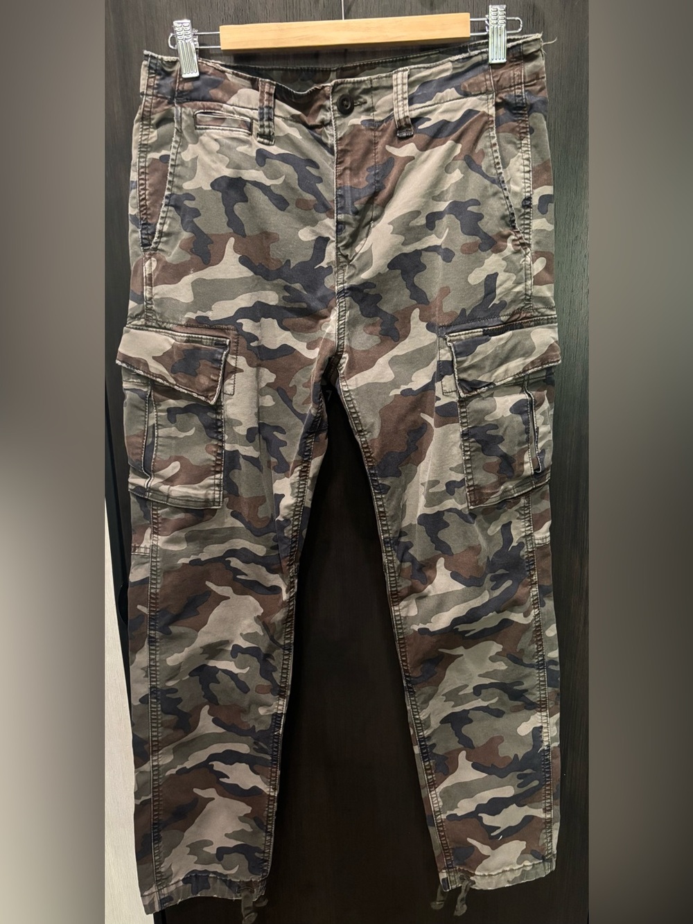 American Eagle Outfitters Men’s Camo Flex Cargo Pants size 30